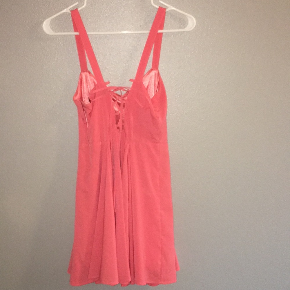 Dress - Picture 2 of 2